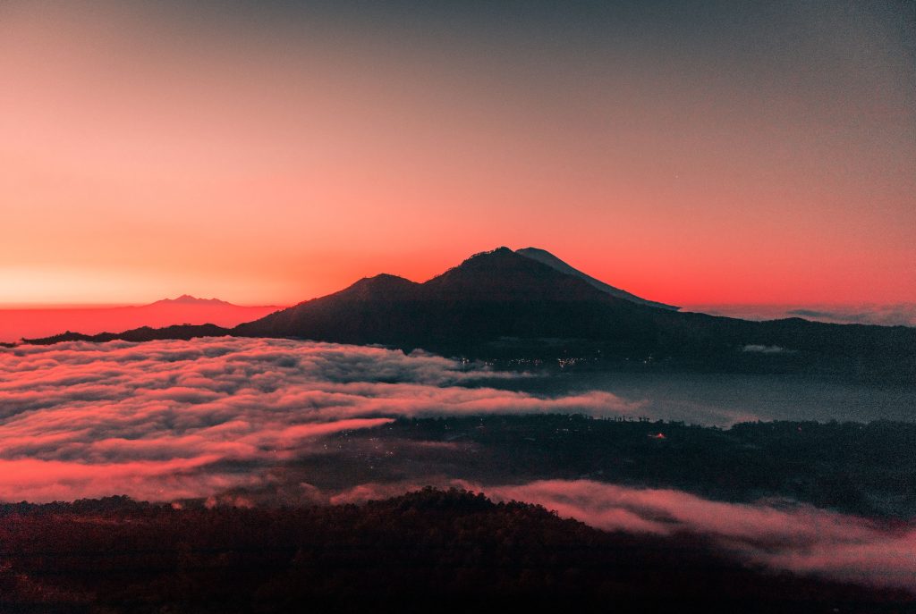  Mt Batur takes in magical views at sunrise
