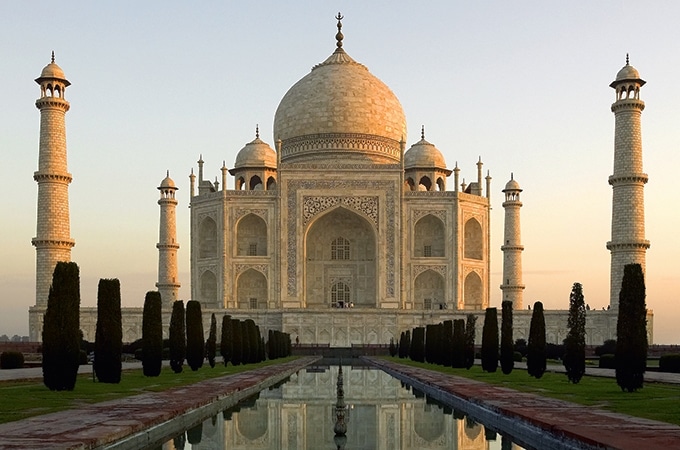  The majestic Taj Mahal
