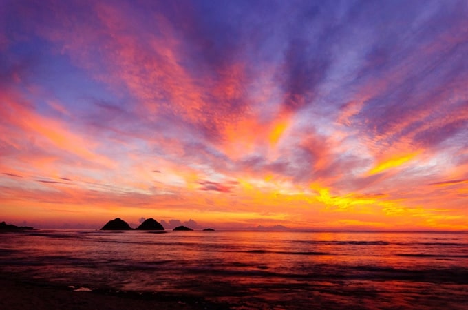 See spectacular sunsets in Pagudpud