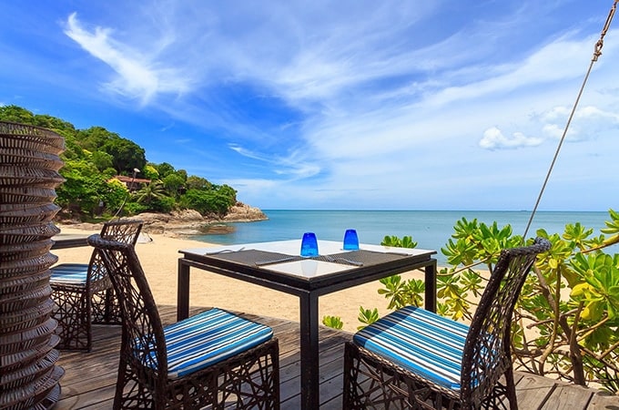 Enjoy delicious Thai fare by the water - The Tongsai Bay