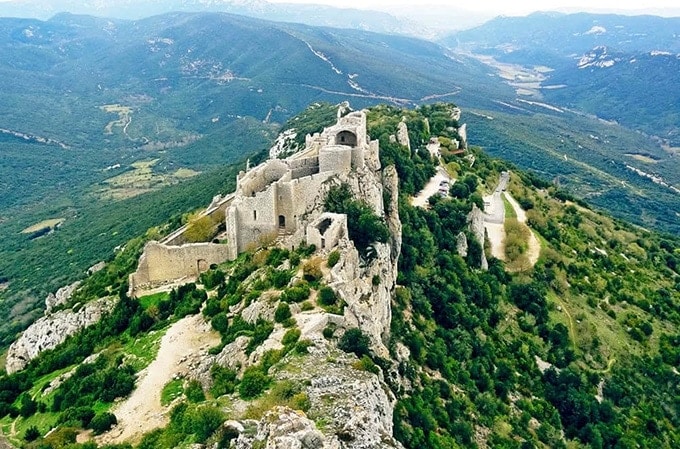  Peyrepertuse, Languedoc
