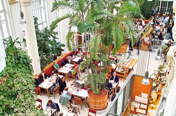 Café-Restaurant Palmenhaus: Buggarten, WienTourismus/Peter Rigaud