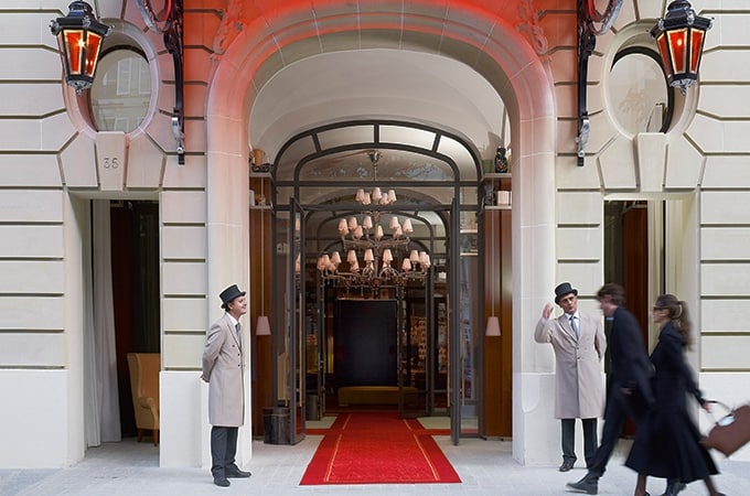 A grand welcome awaits at Le Royal Monceau Raffles