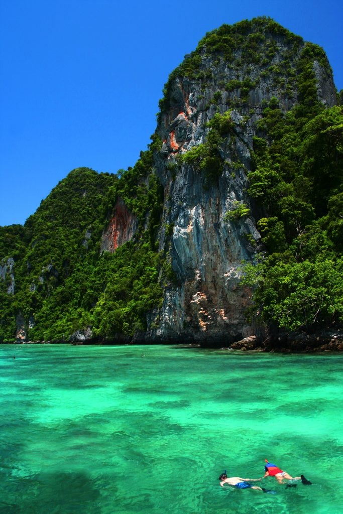 Thailand's Phi Phi Islands are honeymoon goals!
