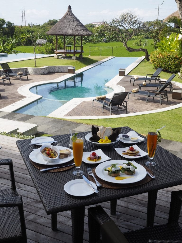 The-Samata-Sanur-Bali-outdoor-dining-area