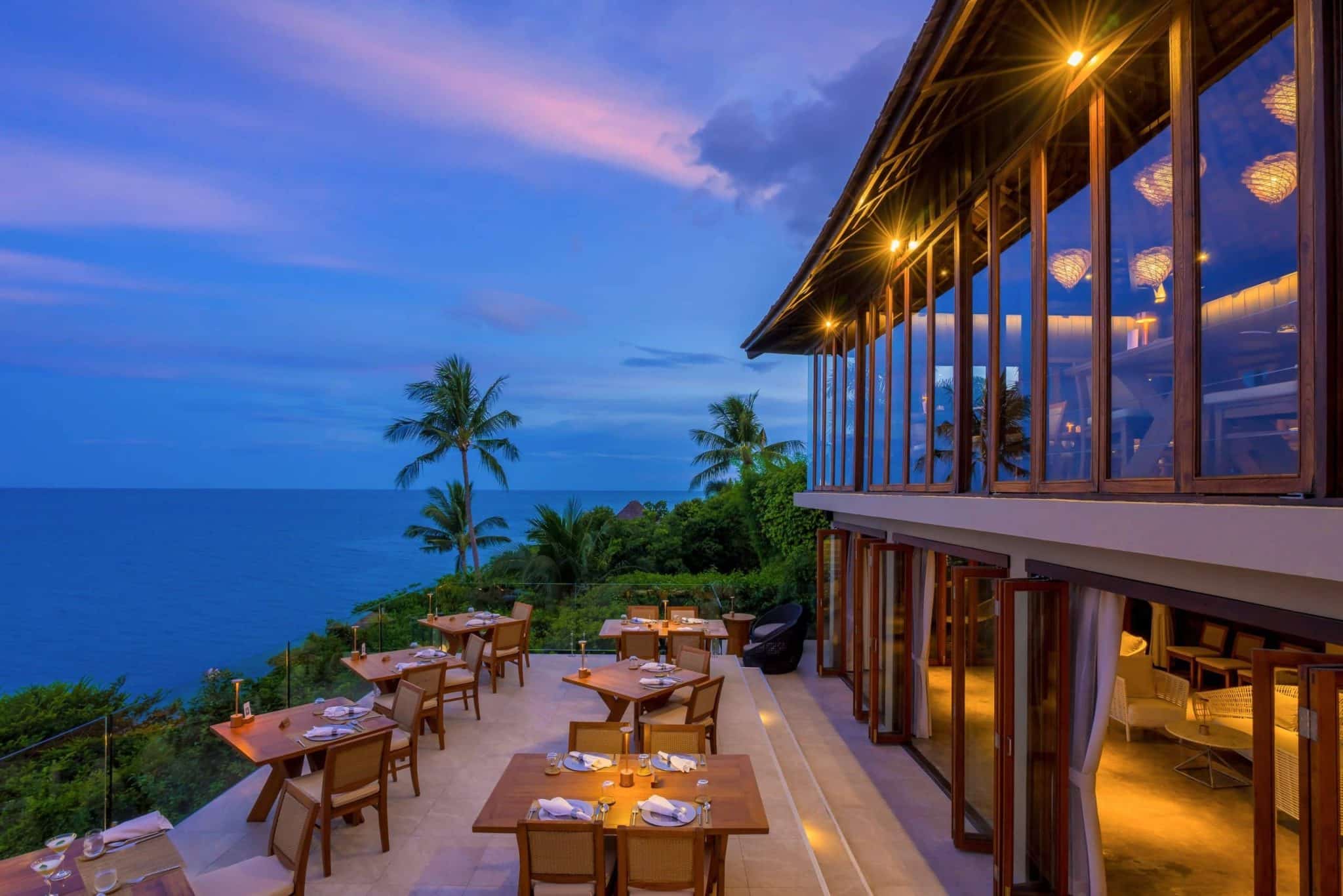 Silavadee-Pool-Spa-Resort-Koh-Samui-Thailand-The-height-restaurant-alfresco-dining-area-oceanfront