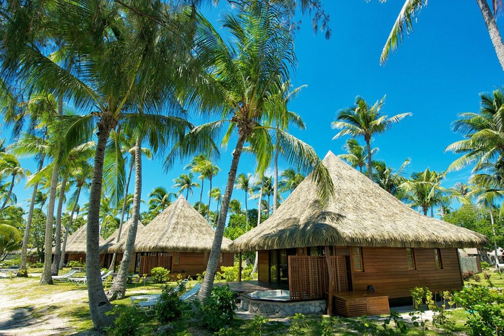 Hotel Kia Ora Spa & Resort. Rangiroa, French Polynesia