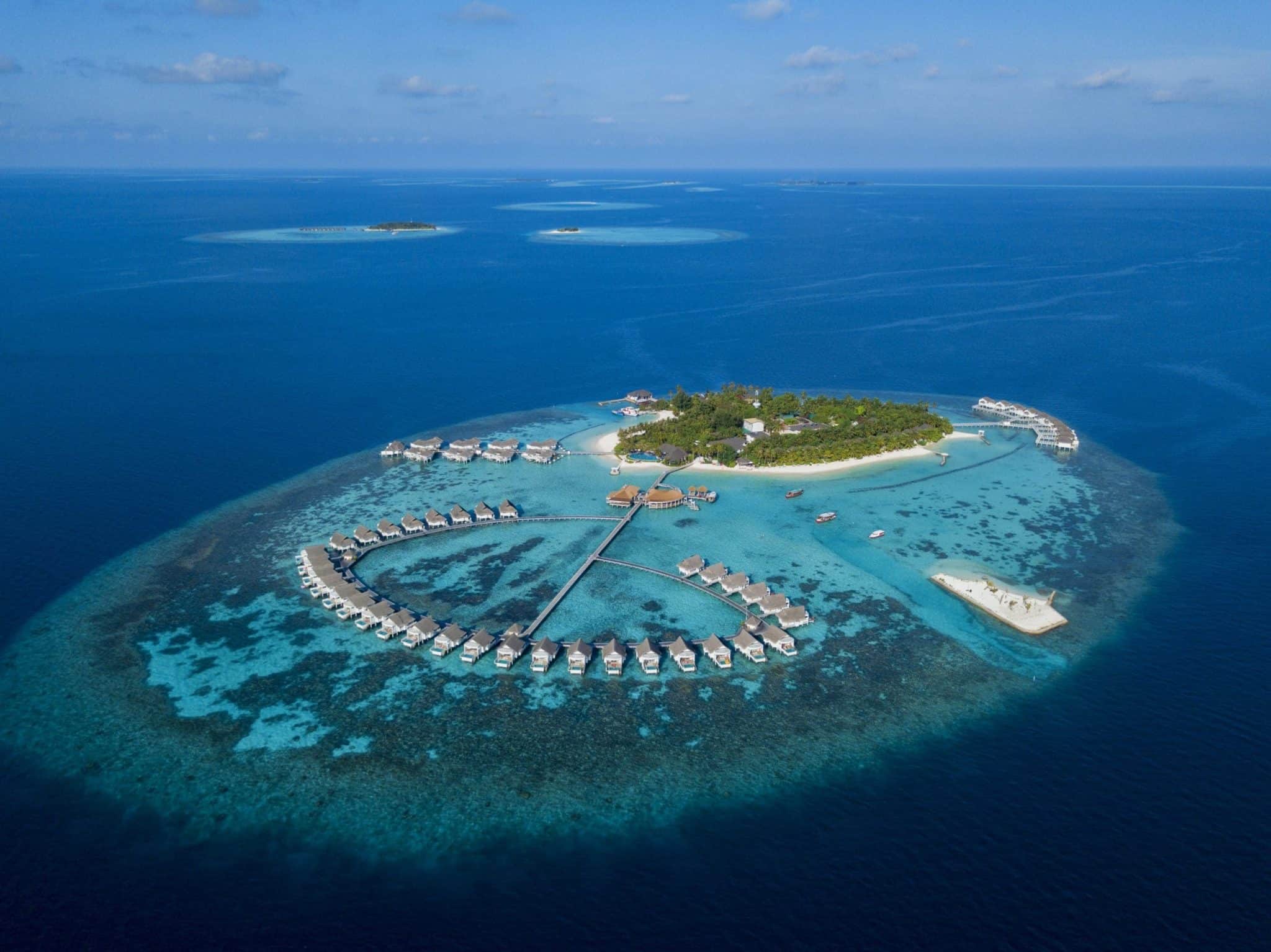 Drone-shot-of-Centara-Grand-island-resort-and-spa-maldives