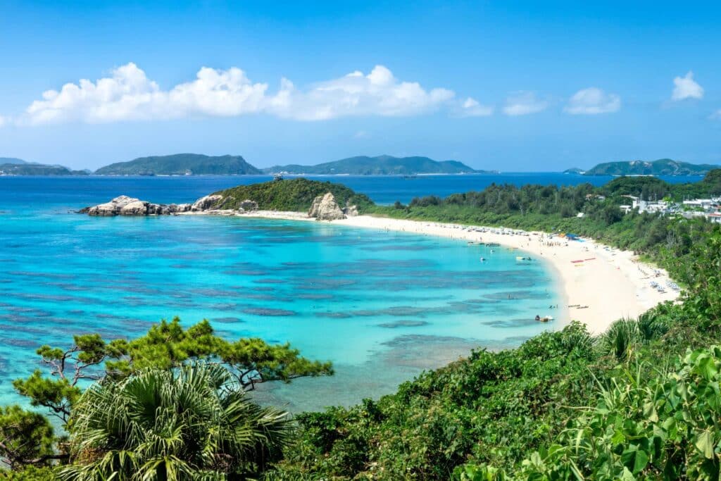Aharen-Beach-Tokashiki-island-Kerama-Islands-group-Okinawa