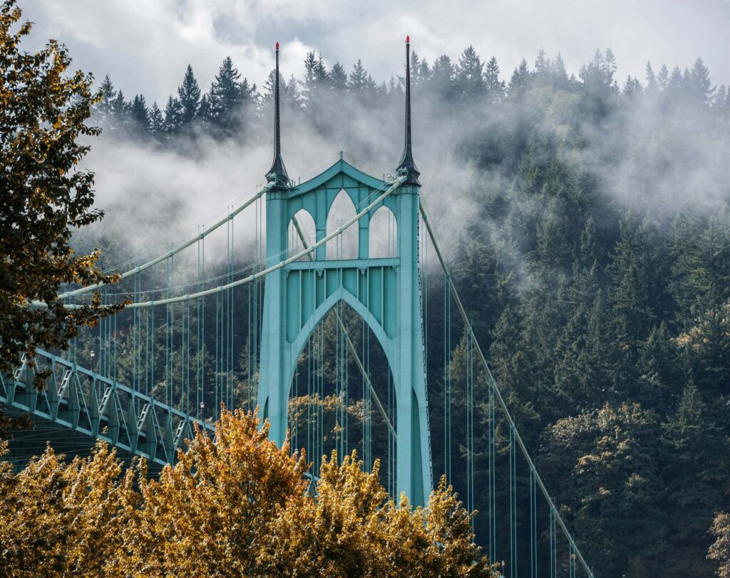 Autumn-at-the-St-Johns-Bridge-Portland-Oregon