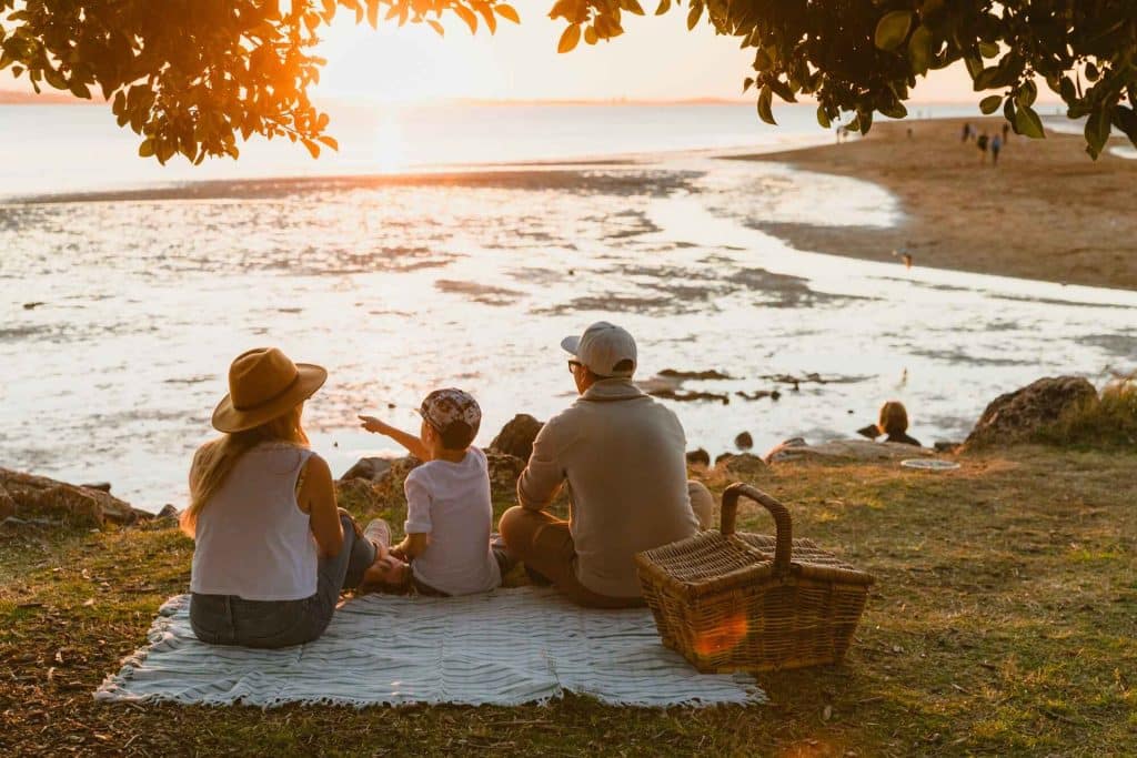 Redlands Coast_Wellington Point_Family picnicking