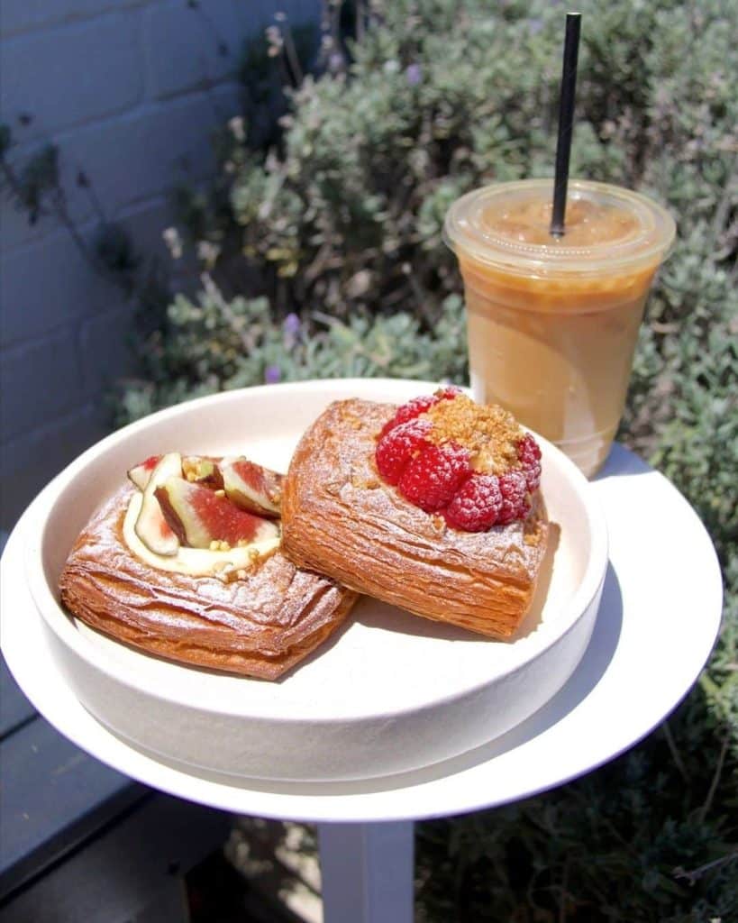 The-Bakers-Duck-Toowoomba-pastry-and-coffee-drinks