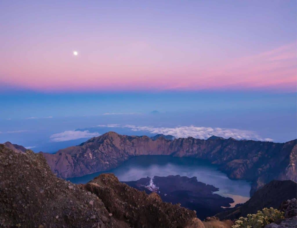 Twilight-at-Mount-Rinjani-Trekking-Lombok