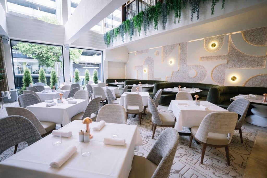 Tama Restaurant - interior - dining area