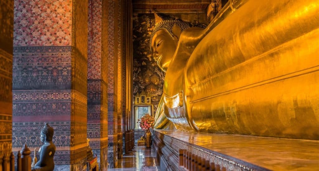 Wat Pho: Home to the Reclining Buddha