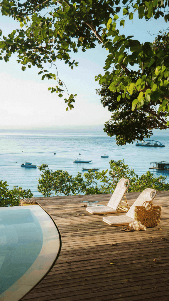 Morin Resort - Nusa Lembongan, Bali - infinity swimming pool with views of the sea